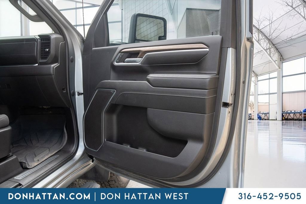 Used 2024 Chevrolet Silverado 3500 LT w/ All Star Edition AWD/4WD image 23