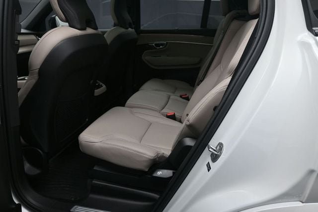 Certified 2026 Volvo XC90 B6 Ultra w/ Protection Package Premier AWD/4WD image 21