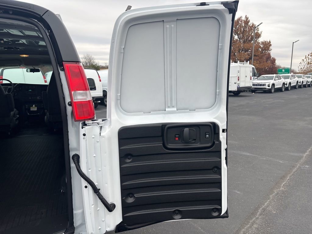 New 2025 Chevrolet Express 2500 w/ Driver Convenience Package image 30