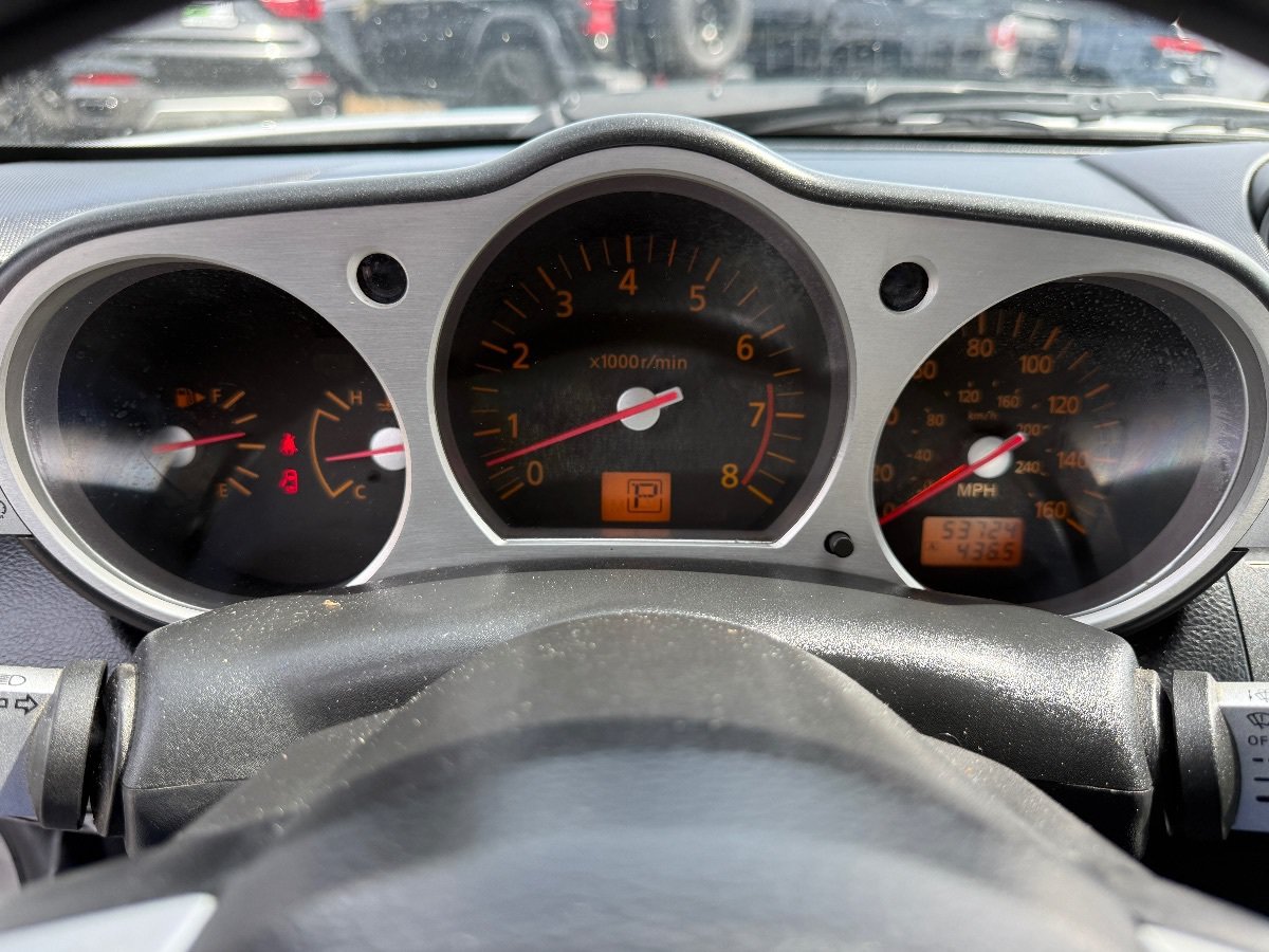 Used 2004 Nissan 350Z Touring RWD image 21