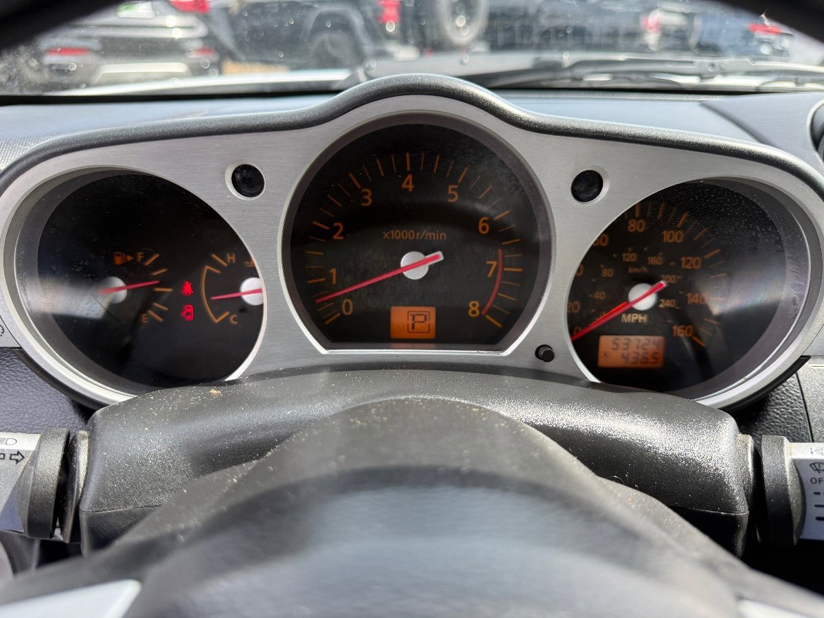 Used 2004 Nissan 350Z Touring RWD image 21