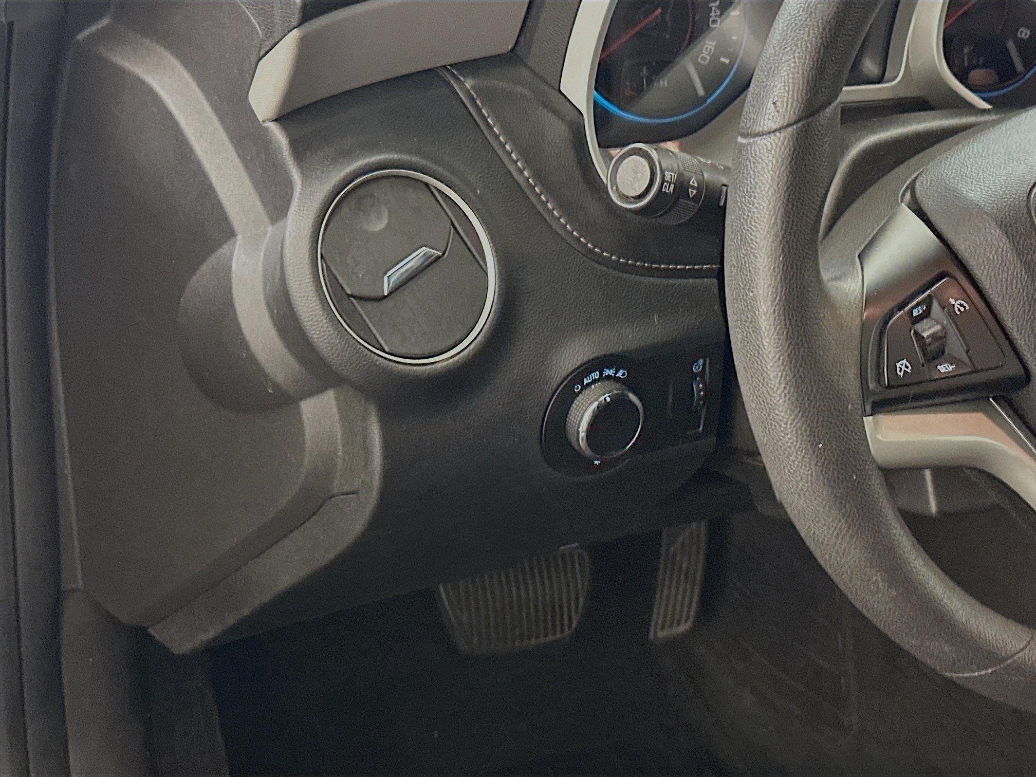Used 2013 Chevrolet Camaro LS RWD image 17