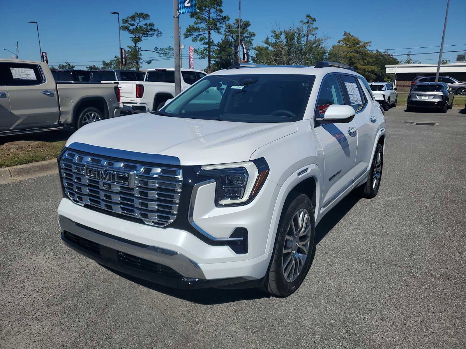 New 2026 GMC Terrain Denali w/ LPO, Black Badging Package image 25