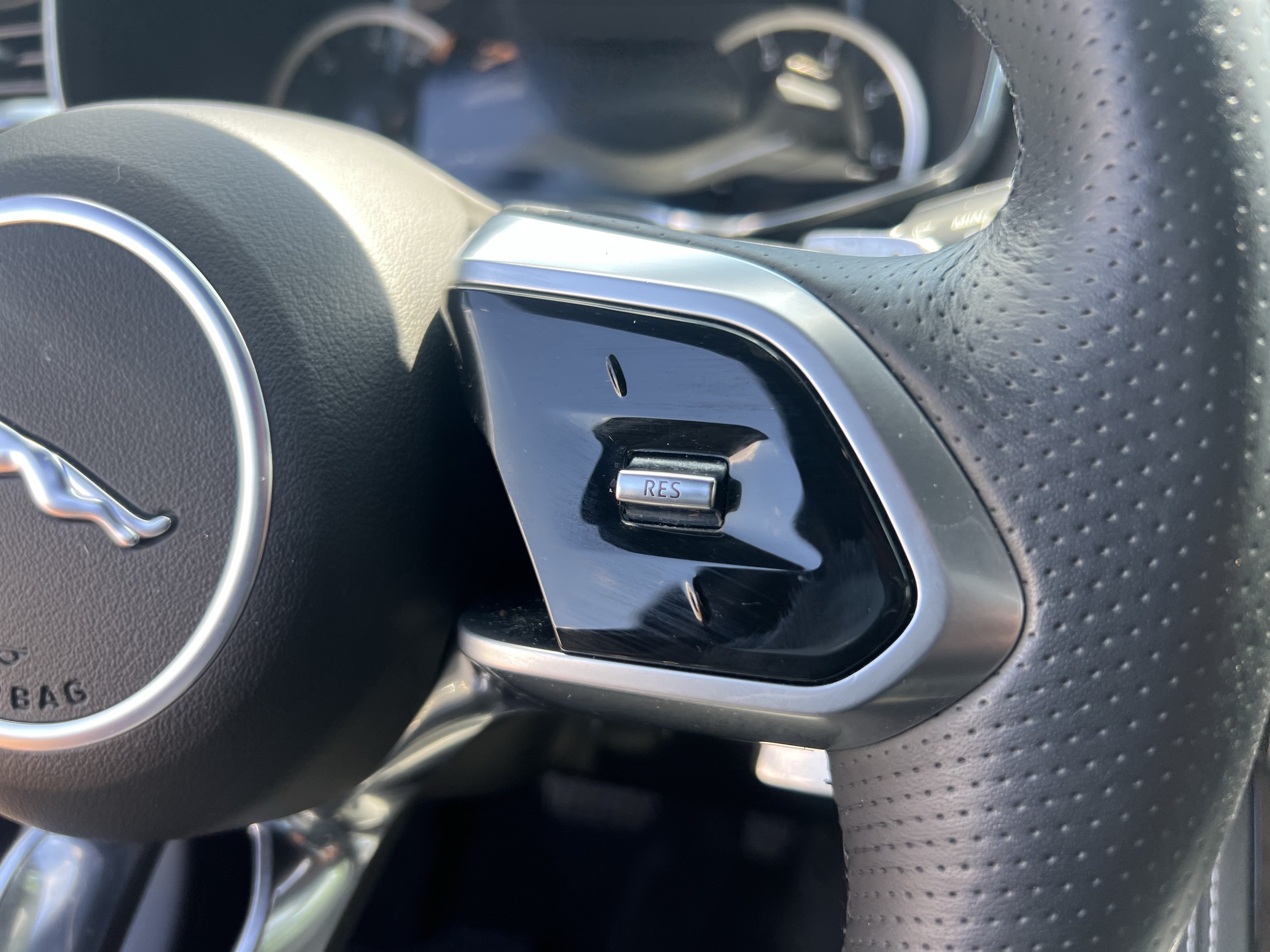Certified 2023 Jaguar F-PACE R-Dynamic S AWD/4WD image 23