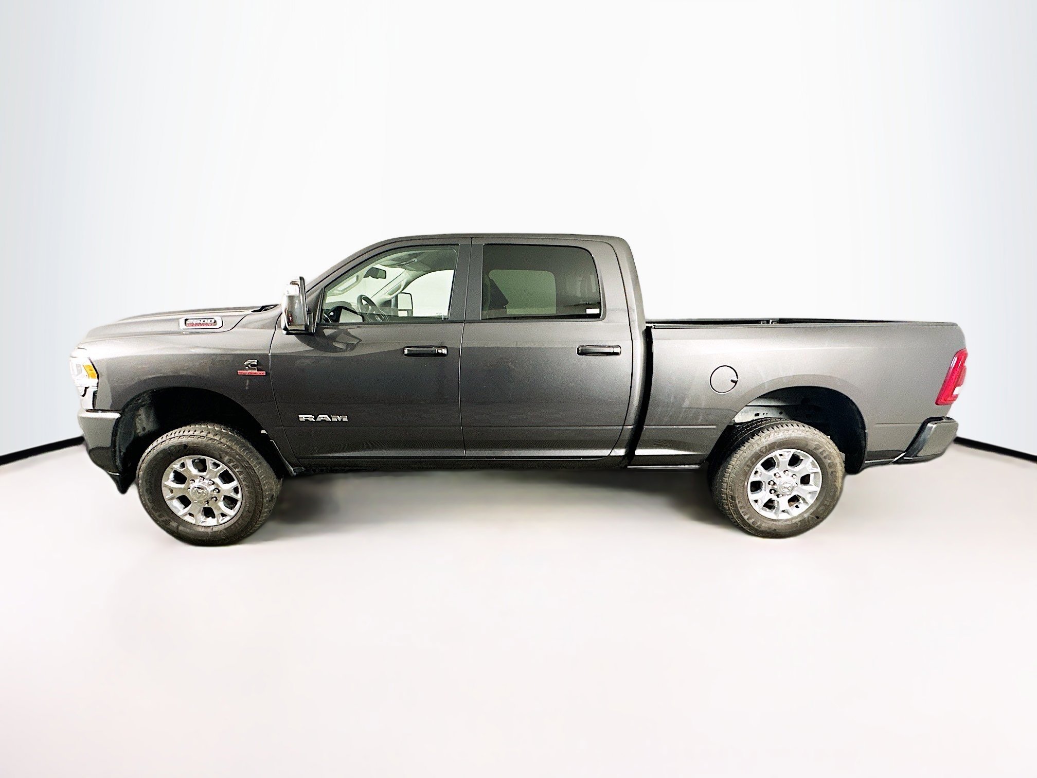 Used 2024 RAM 2500 Laramie image 4