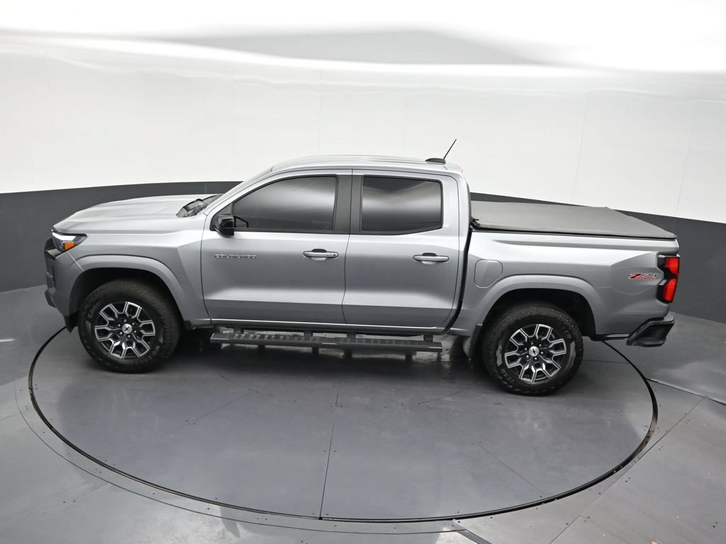 Used 2024 Chevrolet Colorado Z71 w/ Z71 Convenience Package 2 AWD/4WD image 16