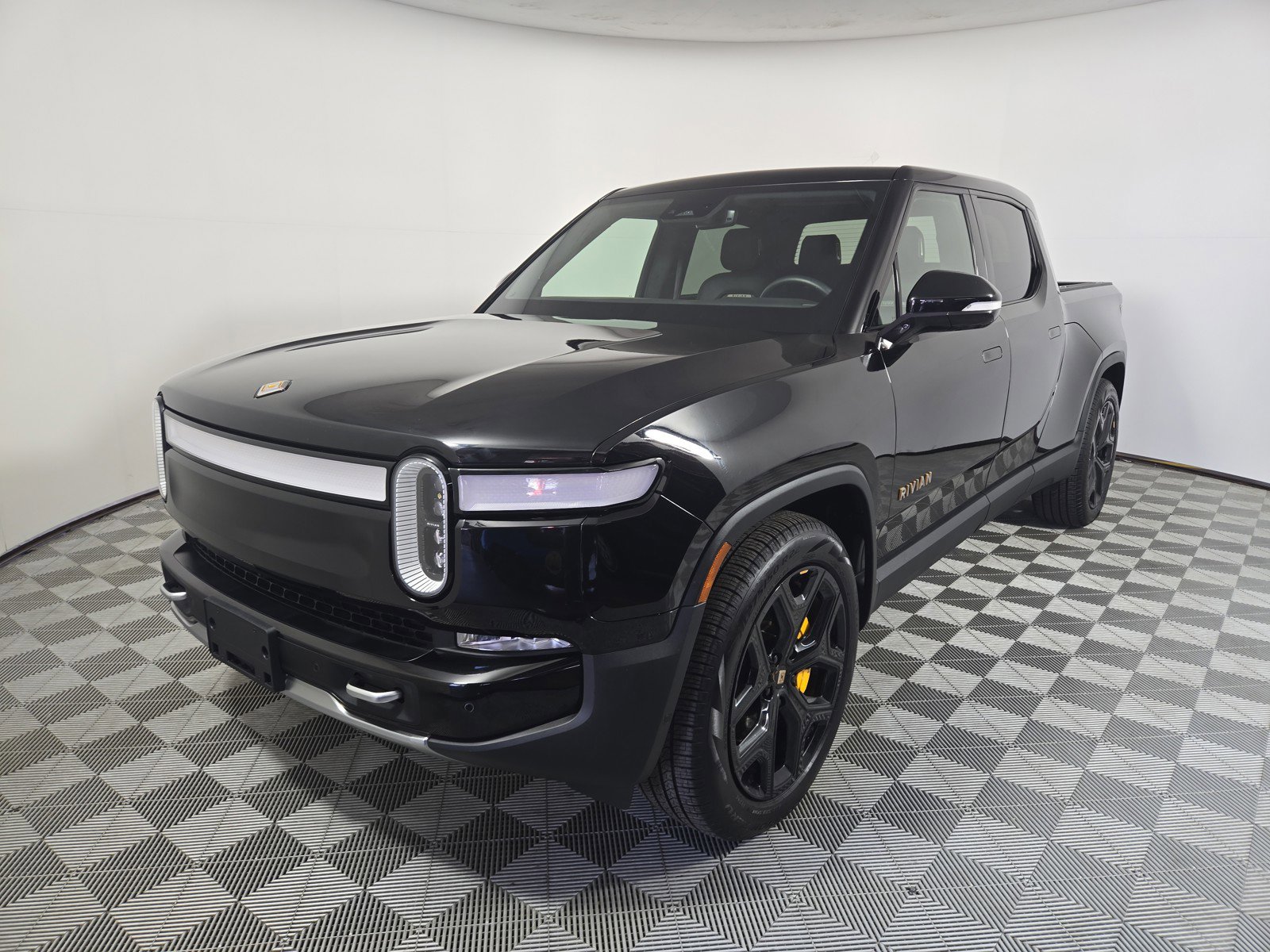 Used 2023 Rivian R1T Launch Edition