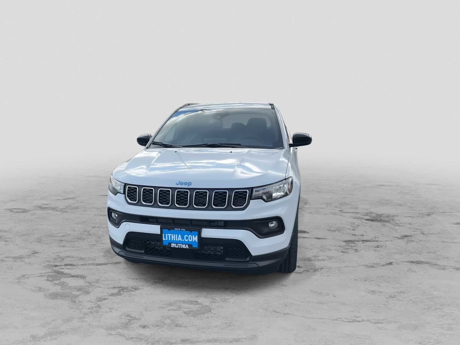 New 2026 Jeep Compass Latitude image 3