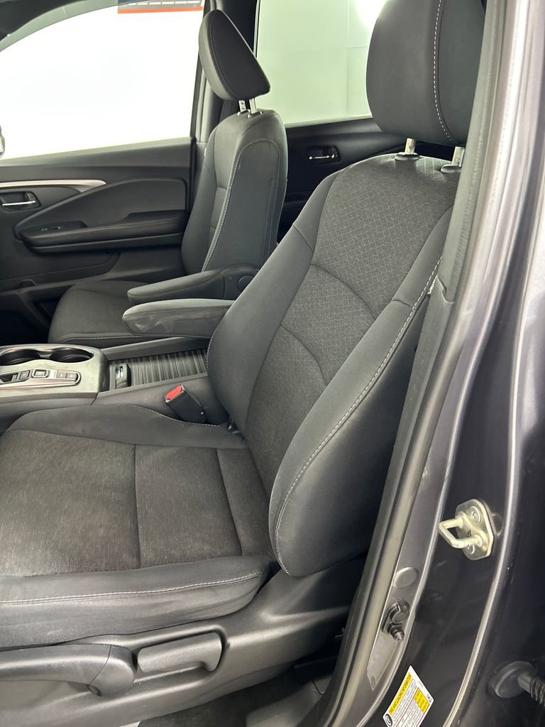 Used 2019 Honda Passport Sport image 11