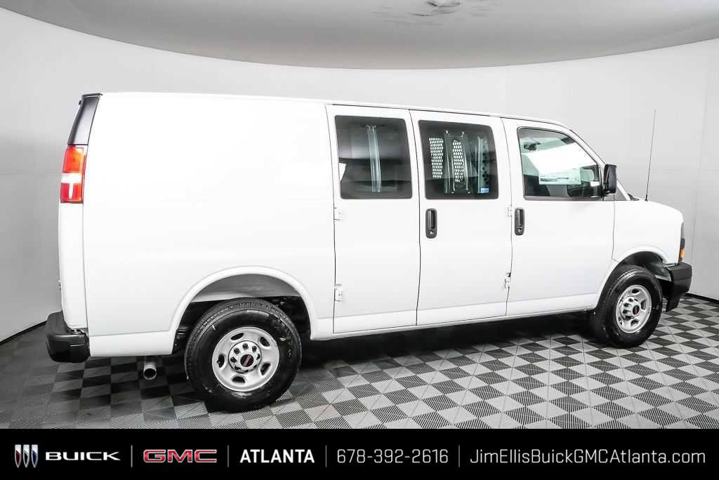 New 2025 GMC Savana 2500 w/ Driver Convenience Package RWD image 22
