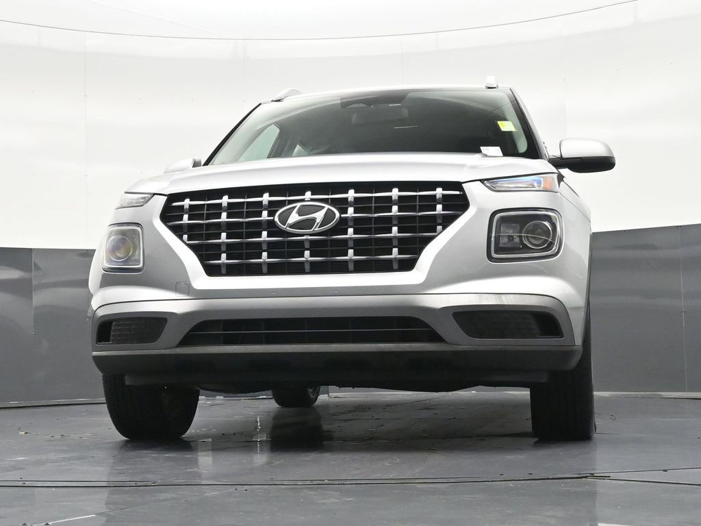 Used 2023 Hyundai Venue SEL w/ Cargo Package FWD image 31