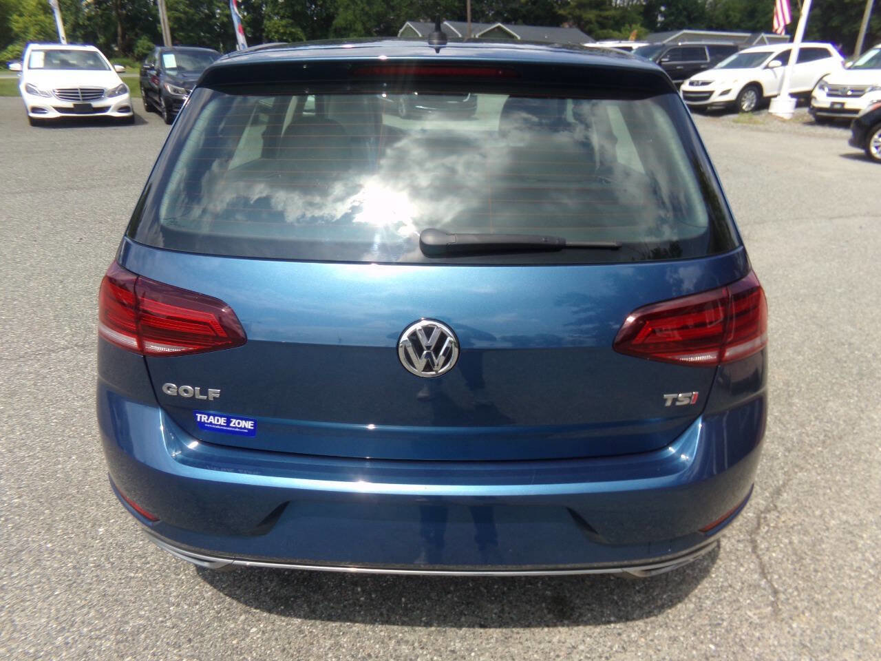 Used 2018 Volkswagen Golf S image 6