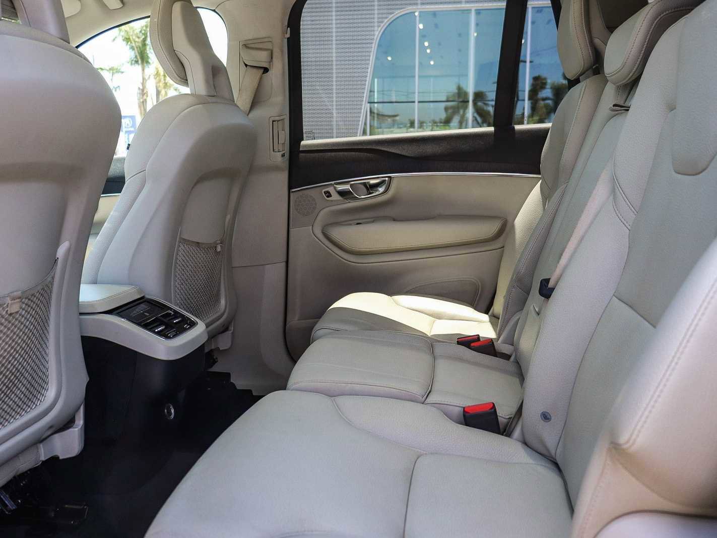 Used 2020 Volvo XC90 T5 Momentum w/ Protection Package Premier AWD/4WD image 15