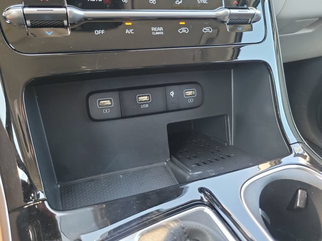 Certified 2024 Kia Carnival EX FWD image 25