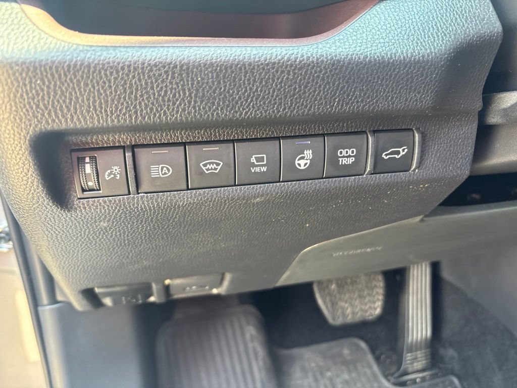 Used 2025 Toyota RAV4 Limited w/ Advanced Technology Package AWD/4WD image 15