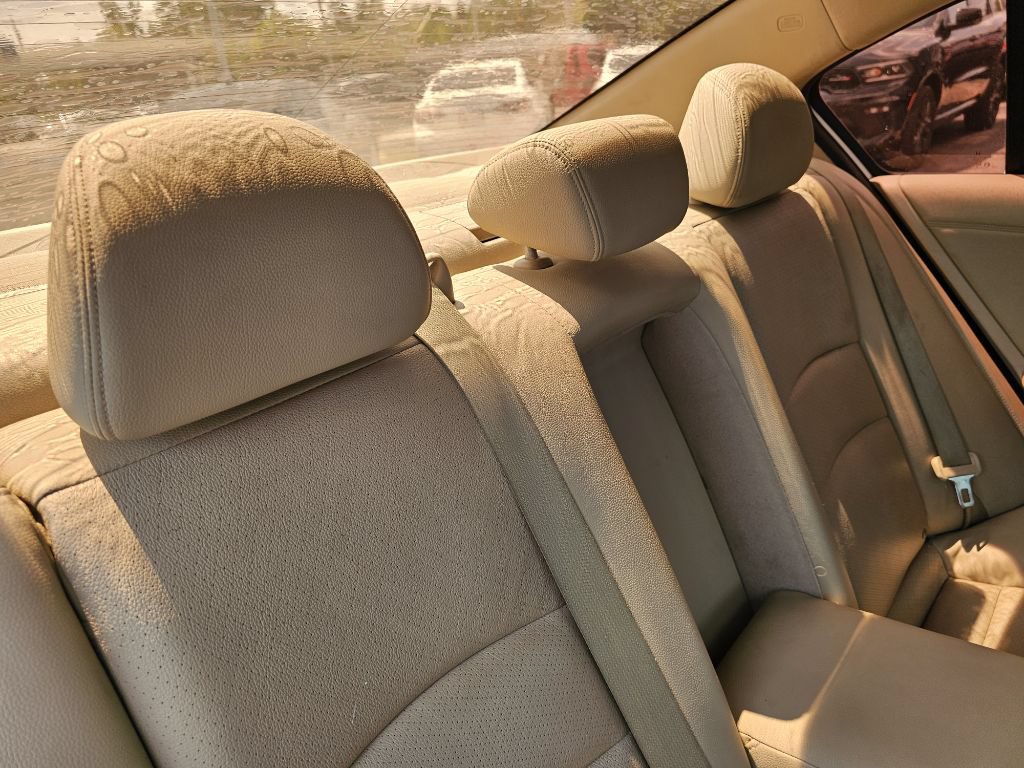 Used 2015 Honda Accord EX-L image 37