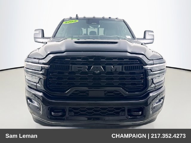Used 2025 RAM 2500 Limited AWD/4WD image 2