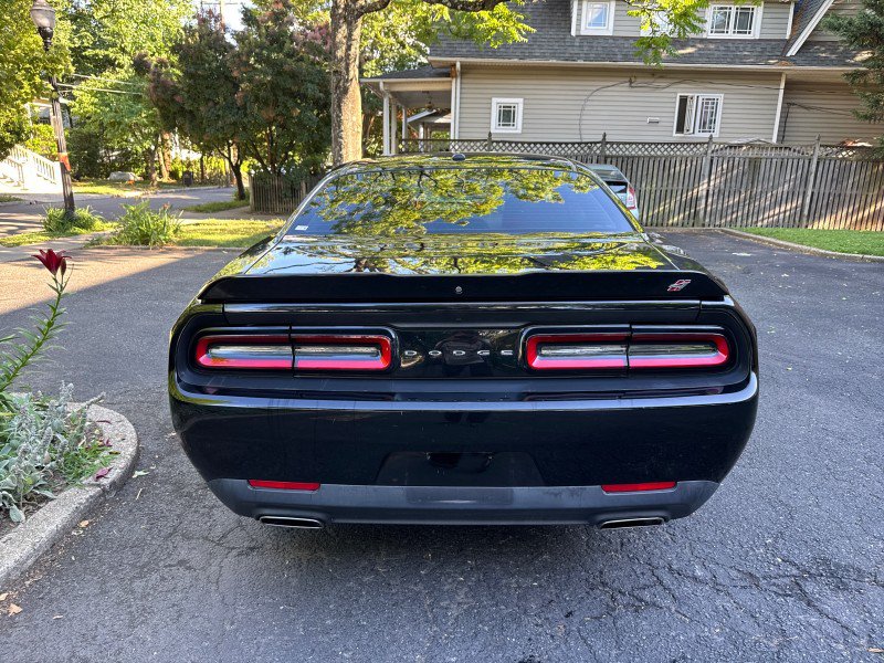 Used 2019 Dodge Challenger SXT AWD/4WD image 9