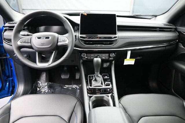 New 2026 Jeep Compass Limited AWD/4WD image 10