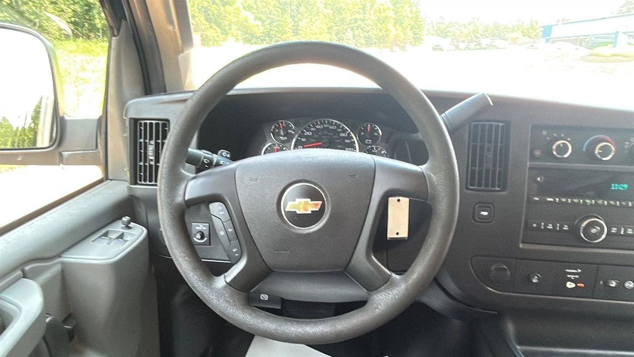 Used 2016 Chevrolet Express 3500 LT w/ LT Preferred Equipment Group RWD image 22