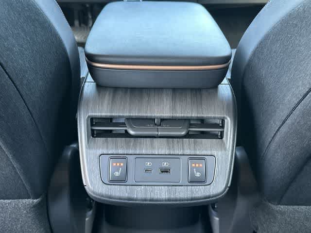 Used 2023 Nissan Ariya AWD image 21