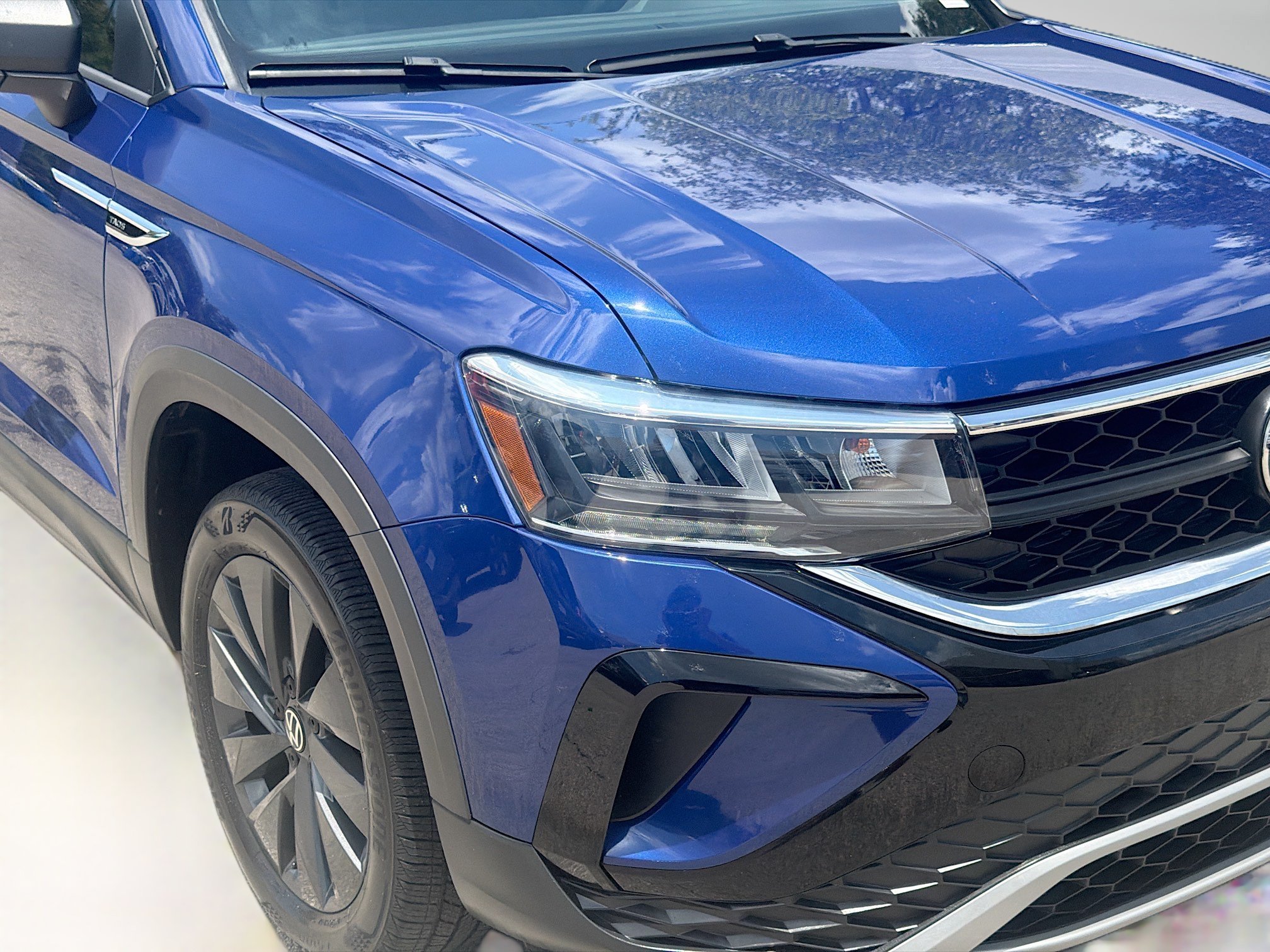 Certified 2024 Volkswagen Taos S FWD image 33