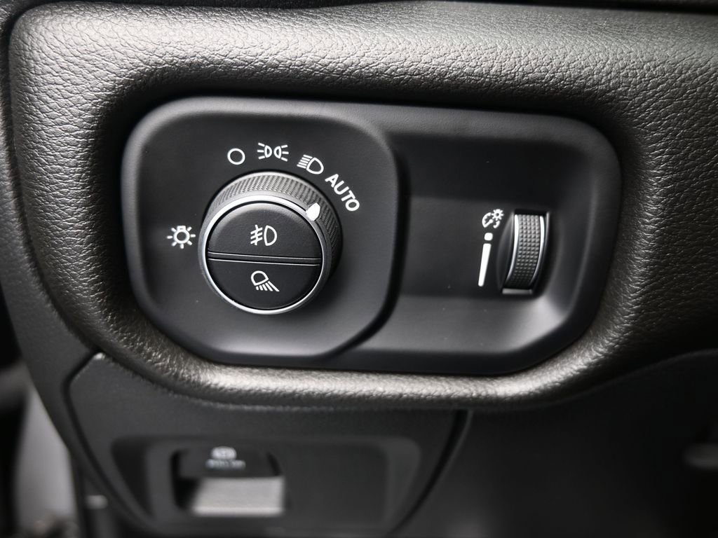 Used 2024 RAM 1500 Tradesman w/ Night Edition image 31