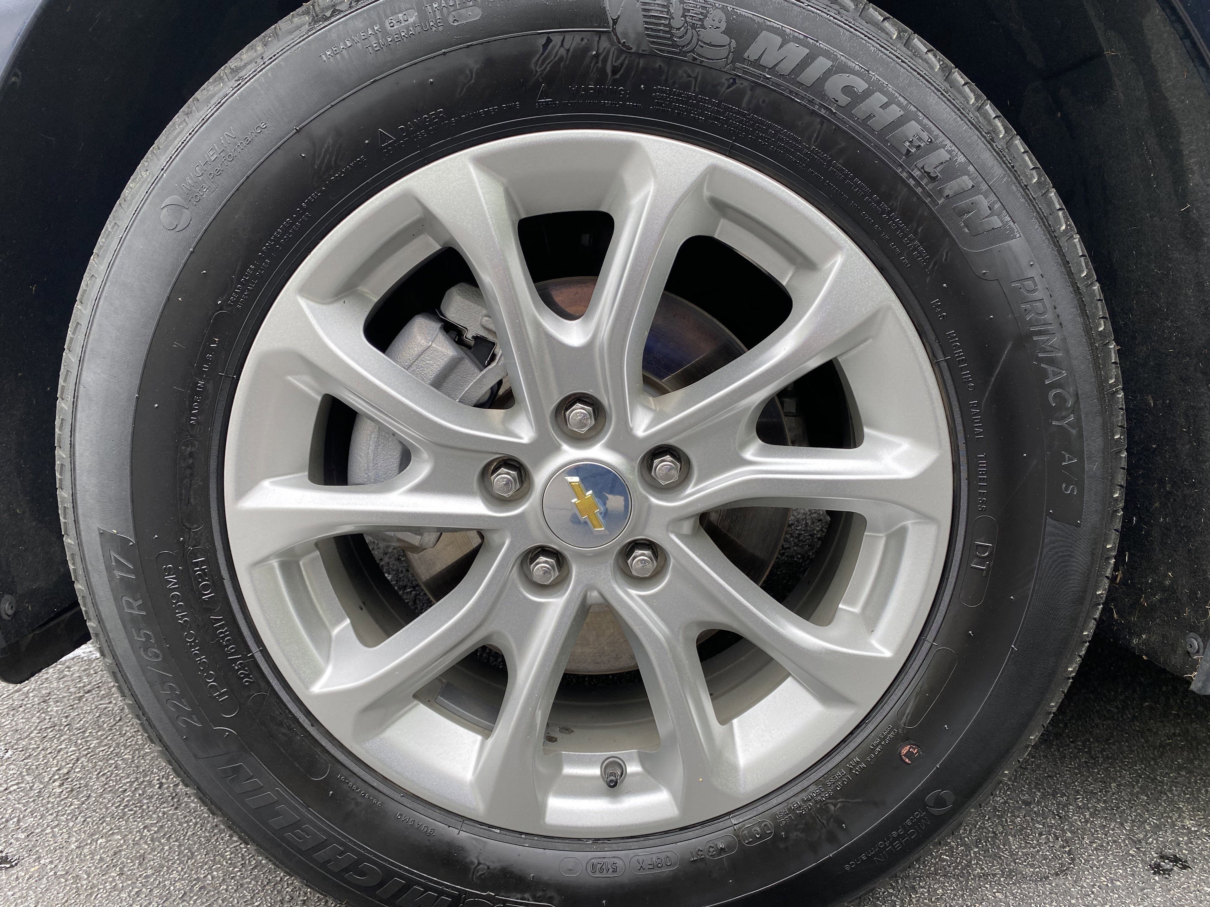 Used 2021 Chevrolet Equinox LS w/ LS Convenience Package image 35