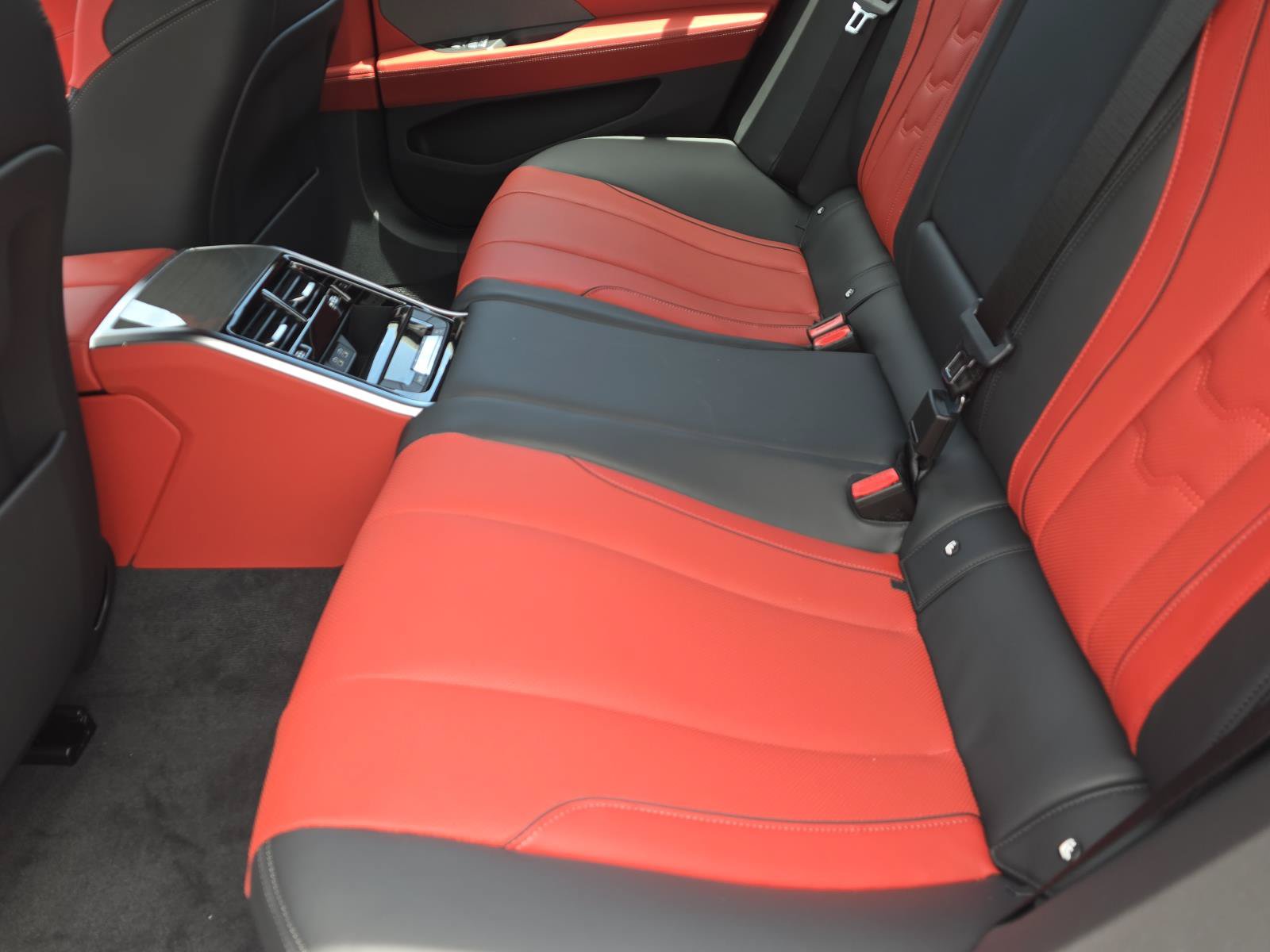 New 2026 BMW 840i w/ Driving Assistance Package RWD image 13