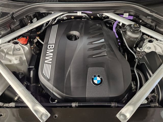 Used 2025 BMW X5 xDrive40i w/ Premium Package image 33