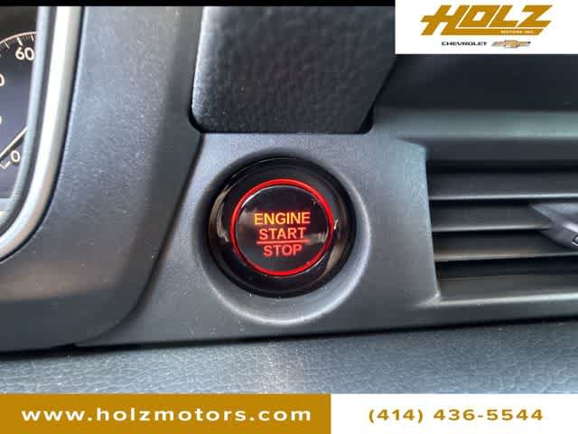 Used 2025 Honda Pilot Touring image 17