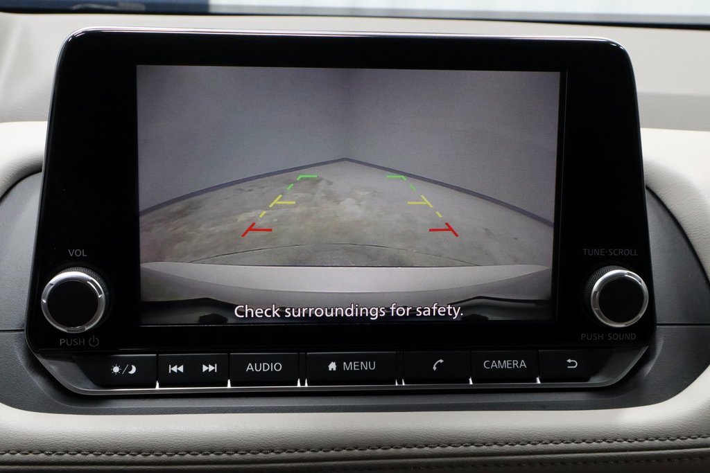 Certified 2025 Nissan Rogue SV image 2