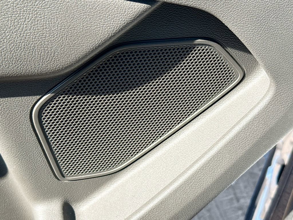 Used 2023 Ford Transit 350 XLT image 20