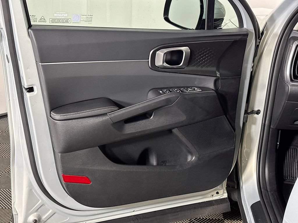 New 2026 Kia Sorento S AWD/4WD image 10