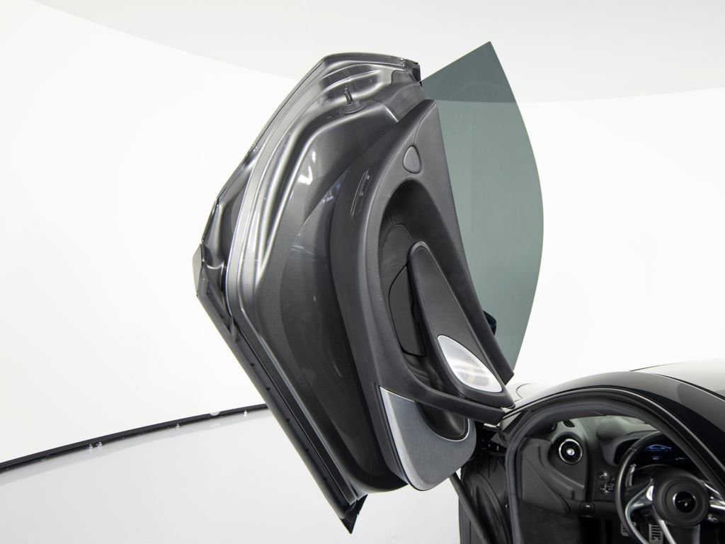 Used 2021 McLaren GT image 10