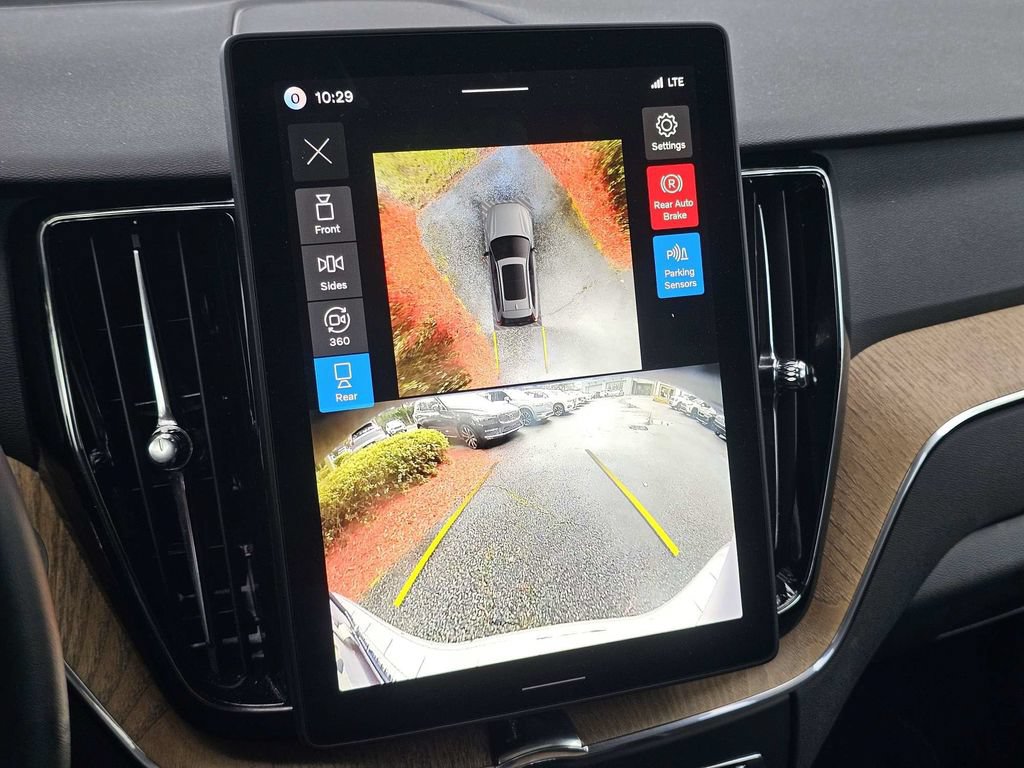 Certified 2026 Volvo XC60 B5 Plus AWD/4WD image 21