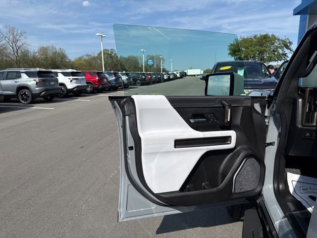 Used 2025 GMC Hummer EV 3X AWD/4WD image 16