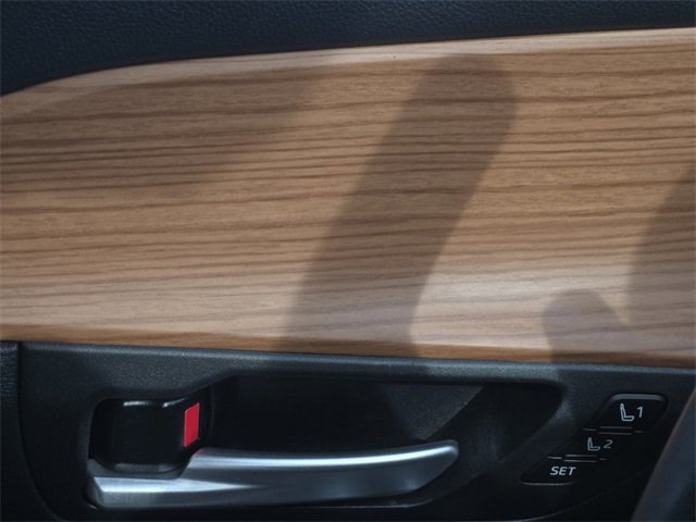 Certified 2025 Toyota Grand Highlander AWD image 31