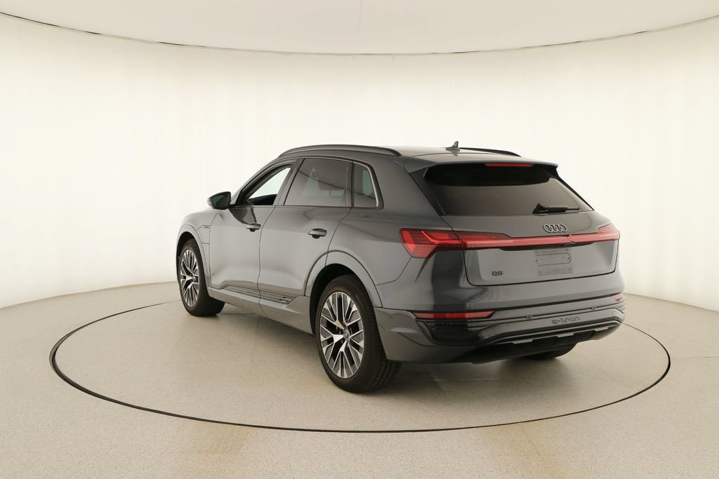 Certified 2024 Audi Q8 e-tron Premium Plus AWD/4WD image 4