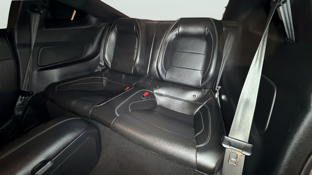 Used 2019 Ford Mustang GT RWD image 33