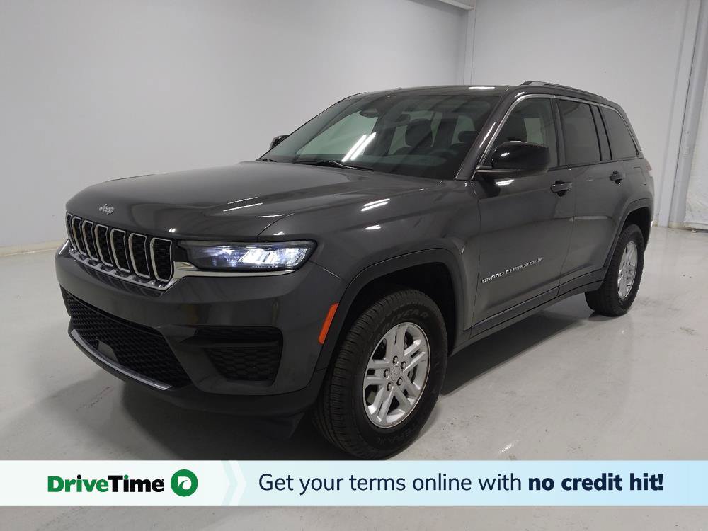 Used 2023 Jeep Grand Cherokee Laredo w/ Luxury Tech Group I