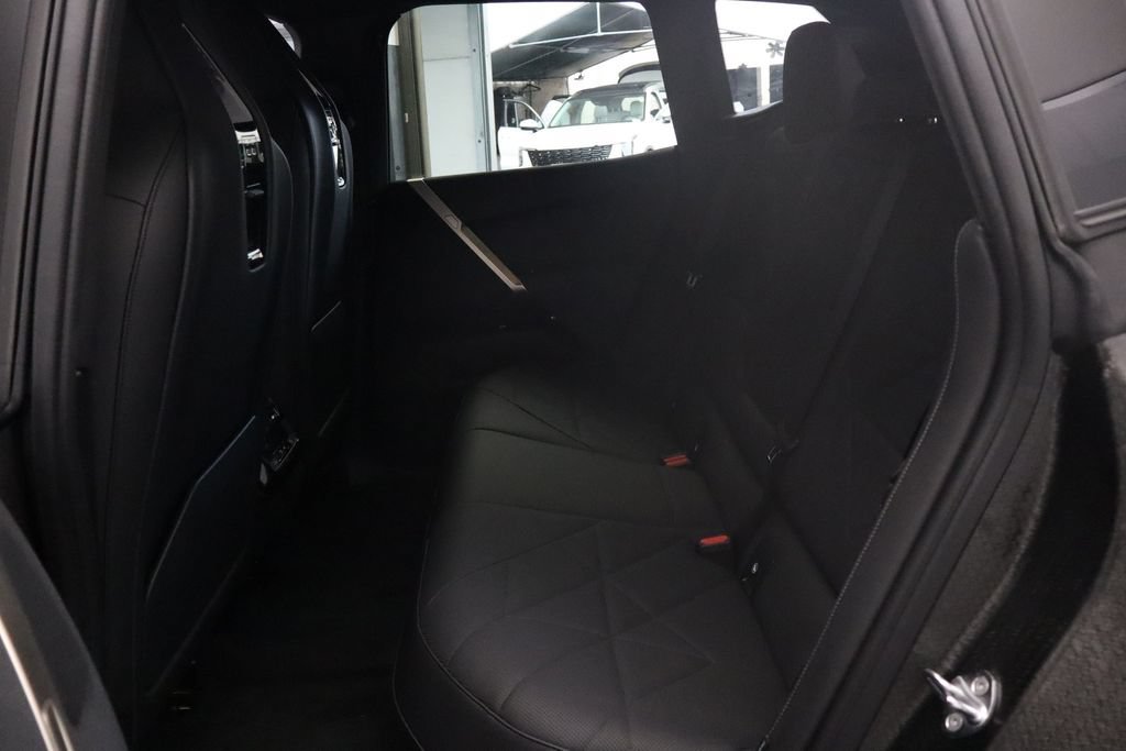 Used 2023 BMW iX xDrive50 AWD/4WD image 36