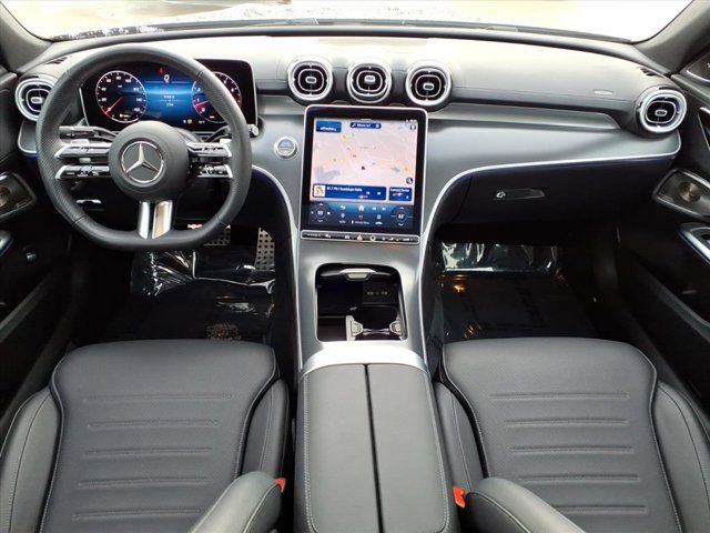 Used 2025 Mercedes-Benz C 300 4MATIC Sedan image 4