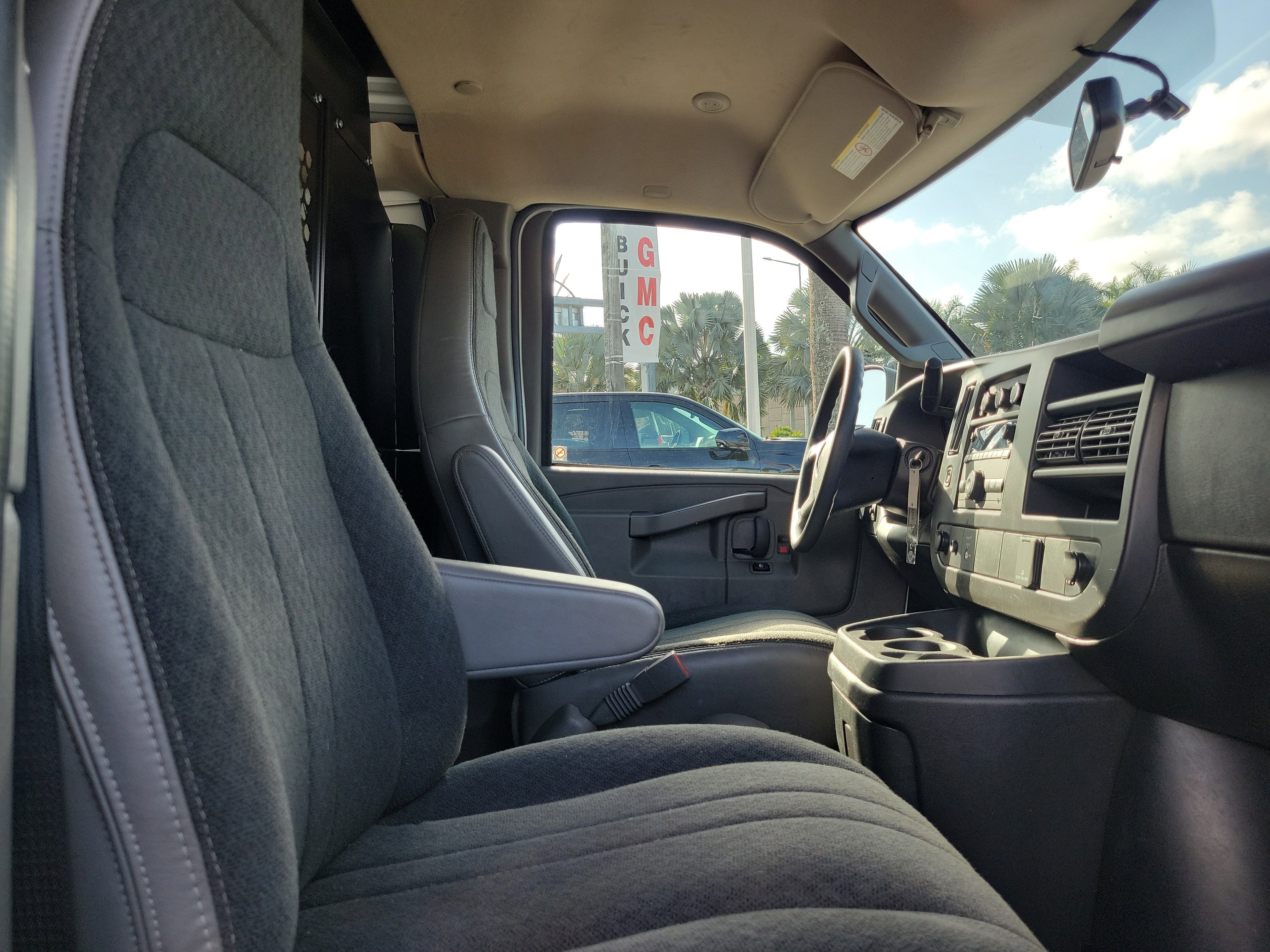 Used 2024 GMC Savana 2500 w/ Driver Convenience Package image 14