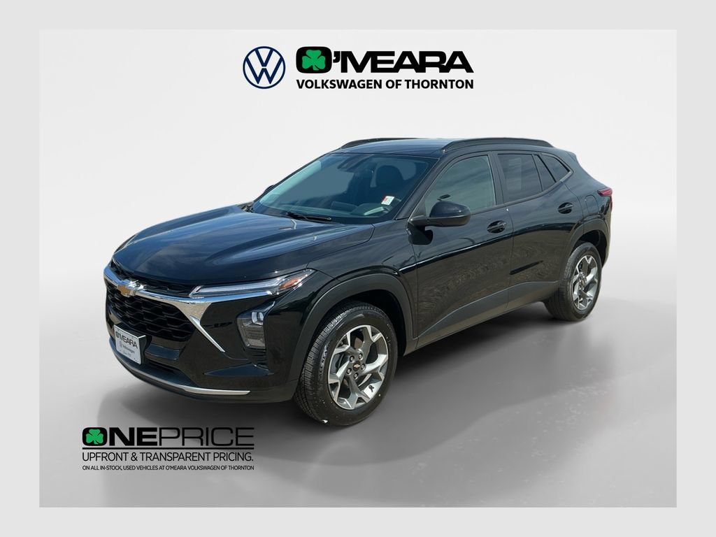 Used 2024 Chevrolet Trax LT w/ Driver Confidence Package FWD image 1