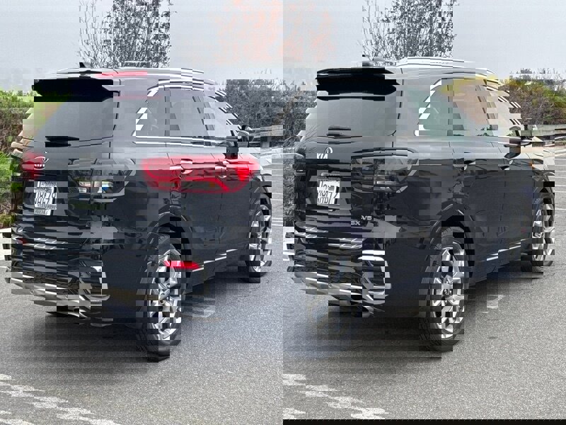 Used 2019 Kia Sorento SX image 8