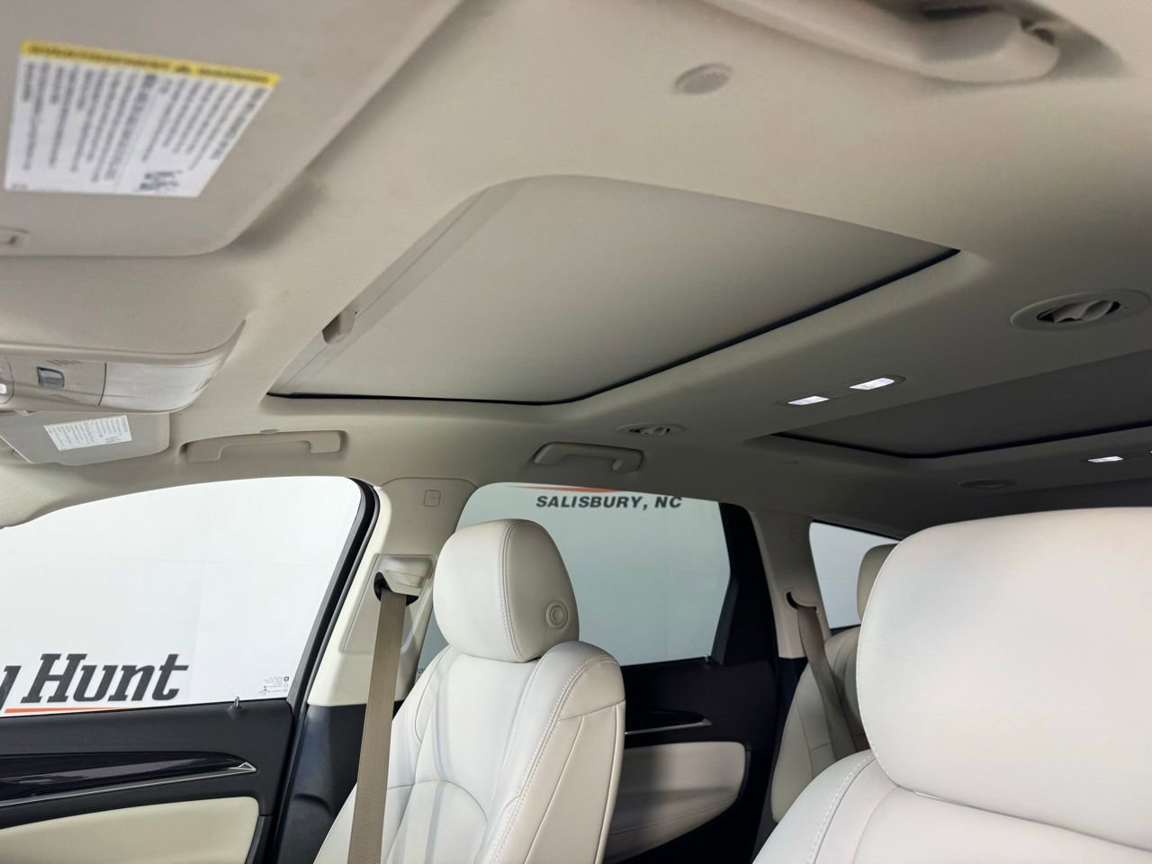 Used 2023 Buick Enclave Essence w/ Experience Buick Package image 4