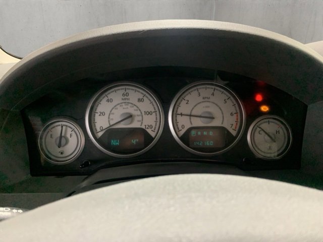 Used 2010 Chrysler Town & Country Touring w/ Heated Seat Group image 14