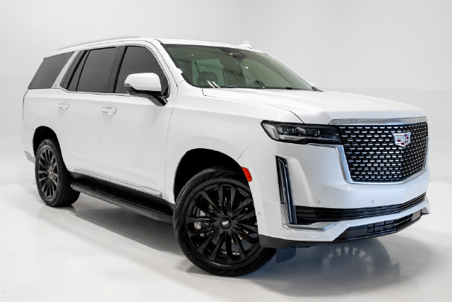 Used 2023 Cadillac Escalade Premium Luxury AWD/4WD image 6