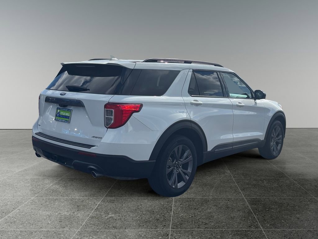 Used 2023 Ford Explorer XLT w/ Equipment Group 202A AWD/4WD image 8